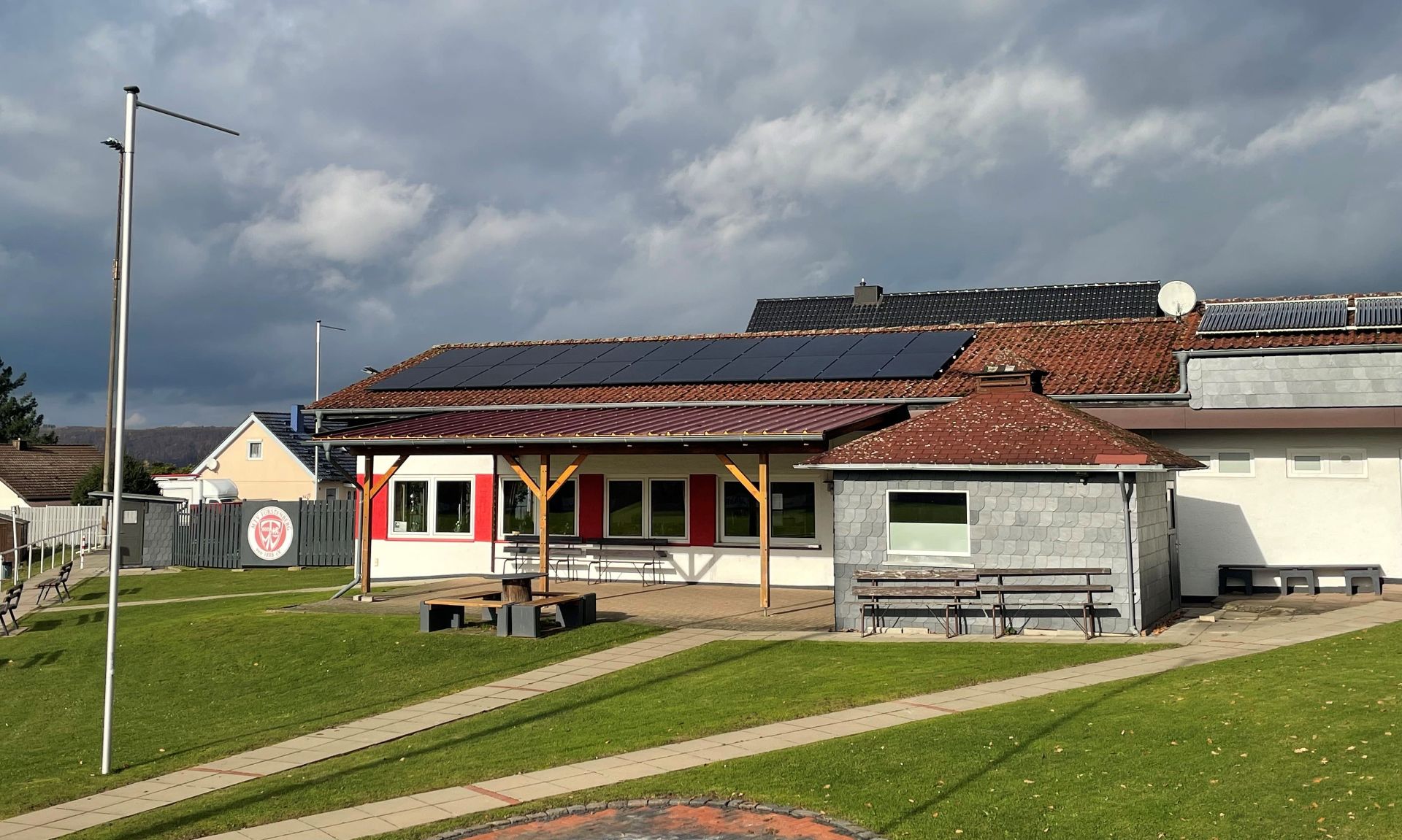 Solaranlage auf Dach des MTV Fürstenberg