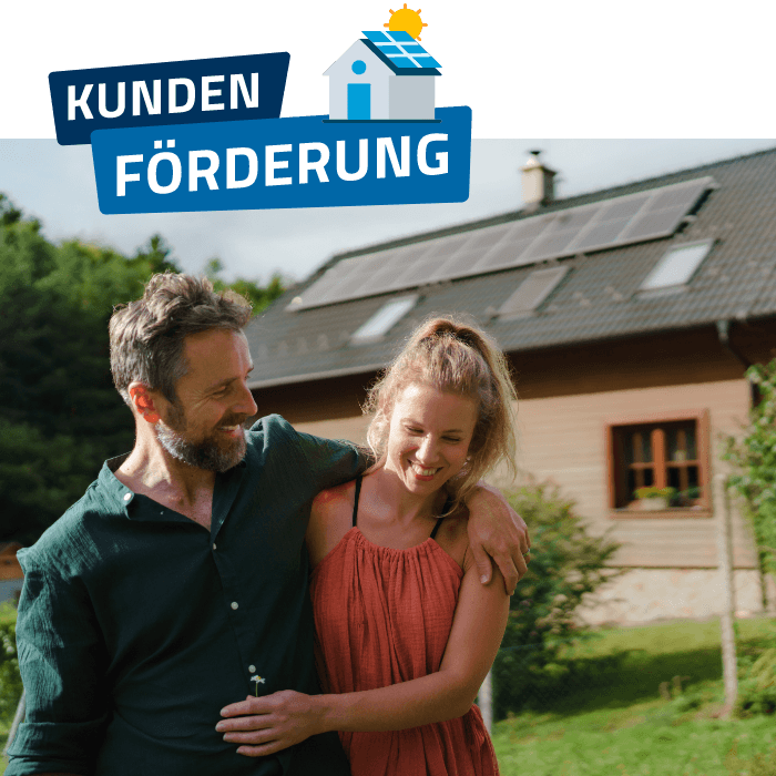 Paar & Solaranlage Haus-Dach: Kunden-Förderung Photovoltaikanlagen SAUBER ENERGIE Grüner Strom Label